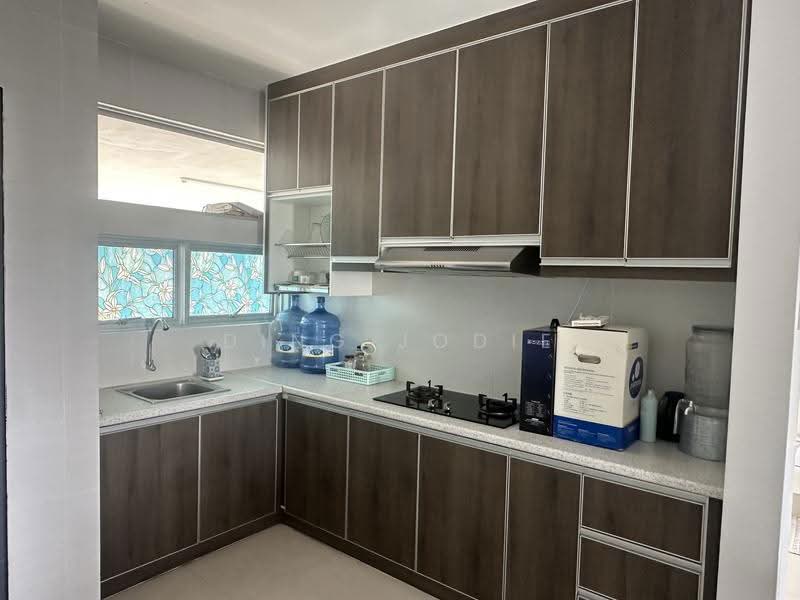 Rumah Teres 3-Tingkat untuk Dijual di Seremban 2 (Negeri Sembilan) - Ding Jodie - Kitchen - PropertyGuru.com.my