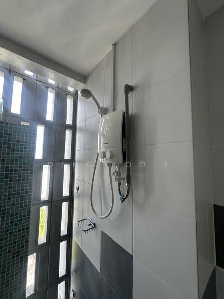 Rumah Teres 3-Tingkat untuk Dijual di Seremban 2 (Negeri Sembilan) - Ding Jodie - Bathroom - PropertyGuru.com.my