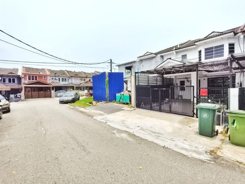 2-storey Terraced House for Sale in Bukit Indah (Ampang) - Azli Ibrahim - Exterior - PropertyGuru.com.my