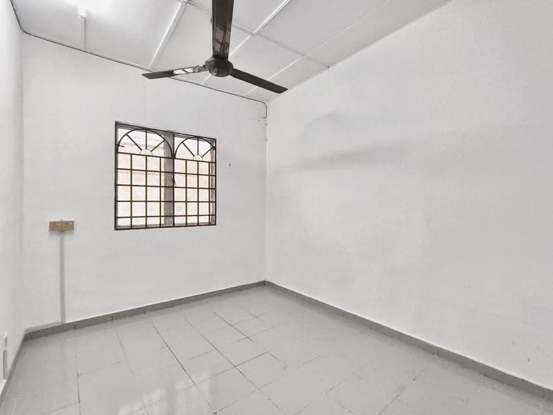 2-storey Terraced House for Sale in Bukit Indah (Ampang) - Azli Ibrahim - Interior - PropertyGuru.com.my