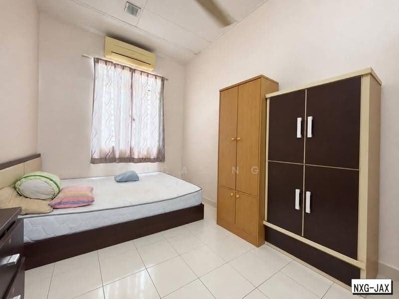 2-storey Terraced House for Sale in Setia Indah (Setia Alam) - Lucas Ng - Bedroom - PropertyGuru.com.my