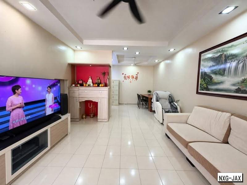 2-storey Terraced House for Sale in Setia Indah (Setia Alam) - Lucas Ng - Living Room - PropertyGuru.com.my
