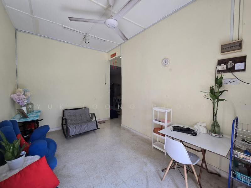 1-storey Terraced House for Sale in Taman Sri Muda (Shah Alam) - Yuk Hoong Chong - Living Room - PropertyGuru.com.my
