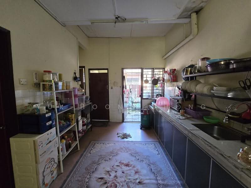 1-storey Terraced House for Sale in Taman Sri Muda (Shah Alam) - Yuk Hoong Chong - Kitchen - PropertyGuru.com.my