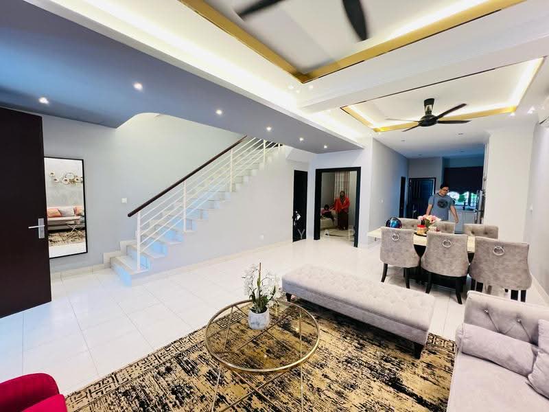 Rumah Teres 2-Tingkat untuk Dijual di M Residence 2 (Rawang) - Andy Yap - Living Room - PropertyGuru.com.my