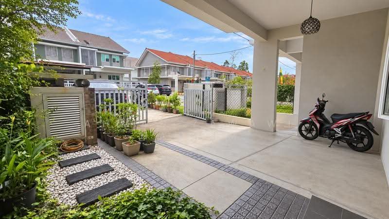 Rumah Teres 2-Tingkat untuk Dijual di Taman Salak Perdana (Dengkil) - Ahmad Zawawi Hashim - Exterior - PropertyGuru.com.my