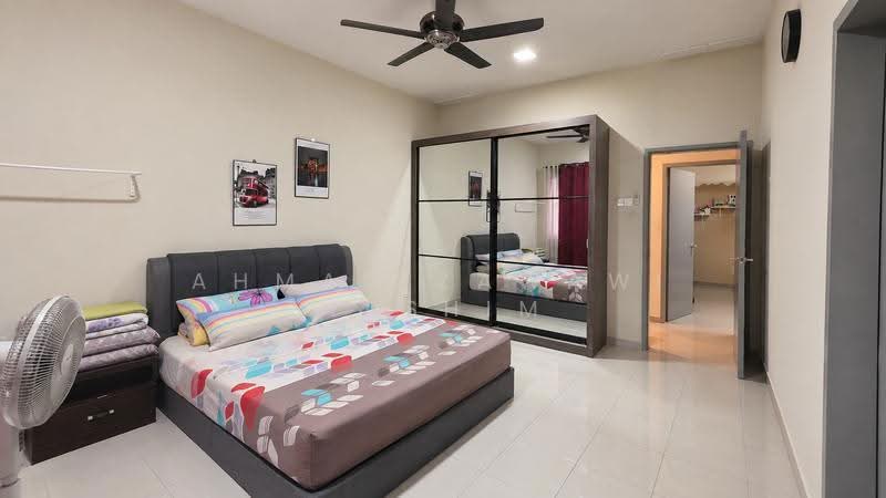 Rumah Teres 2-Tingkat untuk Dijual di Taman Salak Perdana (Dengkil) - Ahmad Zawawi Hashim - Bedroom - PropertyGuru.com.my