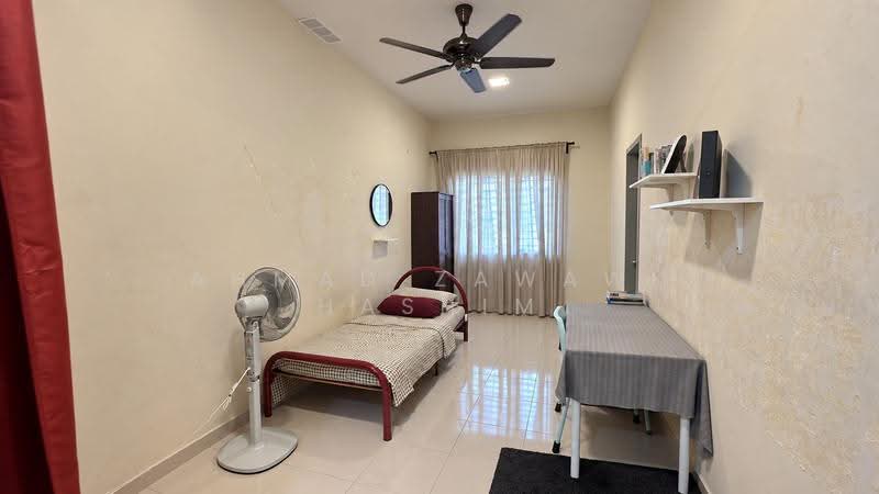 Rumah Teres 2-Tingkat untuk Dijual di Taman Salak Perdana (Dengkil) - Ahmad Zawawi Hashim - Bedroom - PropertyGuru.com.my