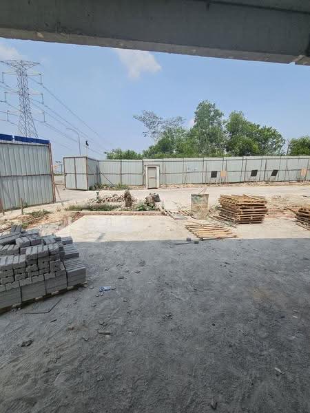 Terraced House for Sale in Bandar Baru Salak Tinggi (Sepang) - Mohd Aizat Saiful Bahri - Exterior - PropertyGuru.com.my