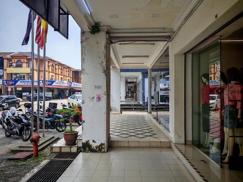 Kedai / Pejabat untuk Disewa di Taipan Business Centre (Subang Jaya) - Candy Soon - Exterior - PropertyGuru.com.my
