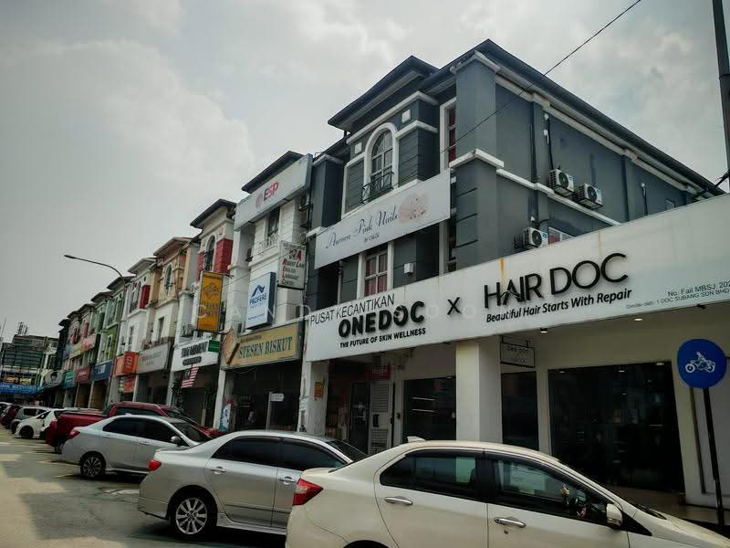 Kedai / Pejabat untuk Disewa di Taipan Business Centre (Subang Jaya) - Candy Soon - Exterior - PropertyGuru.com.my