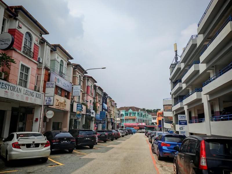 Kedai / Pejabat untuk Disewa di Taipan Business Centre (Subang Jaya) - Candy Soon - Exterior - PropertyGuru.com.my