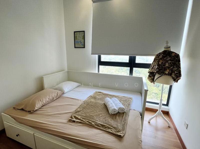 Kediaman Servis untuk Dijual di Galleria Equine Park - Jasmine Voon - Bedroom - PropertyGuru.com.my