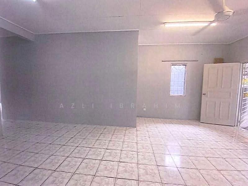 Rumah Teres 1-Tingkat untuk Dijual di Bandar Tasik Kesuma (Beranang) - Azli Ibrahim - Interior - PropertyGuru.com.my