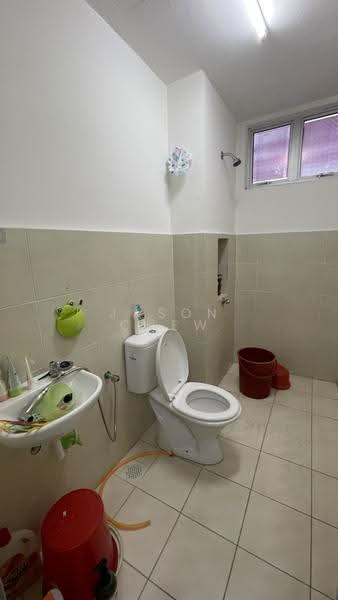 Terraced House for Rent in Taman Molek (Johor Bahru) - Jason Chew - Bathroom - PropertyGuru.com.my