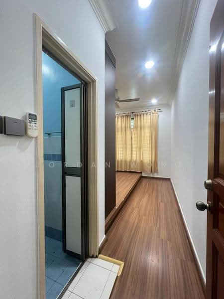 Rumah Teres 1-Tingkat untuk Dijual di Johor Bahru (Johor) - Jordan Wong - Corridor - PropertyGuru.com.my
