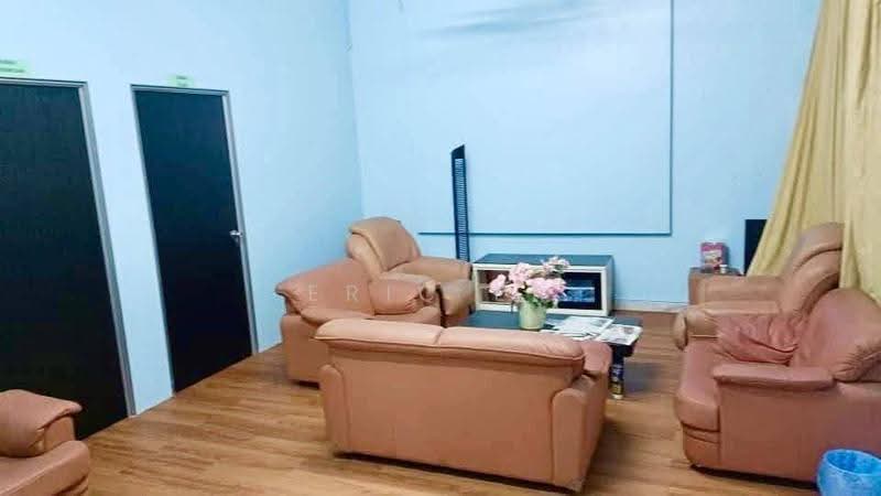 Rumah Banglo untuk Disewa di Taman Bukit Tiram (Ulu Tiram) - Eric Er - Living Room - PropertyGuru.com.my
