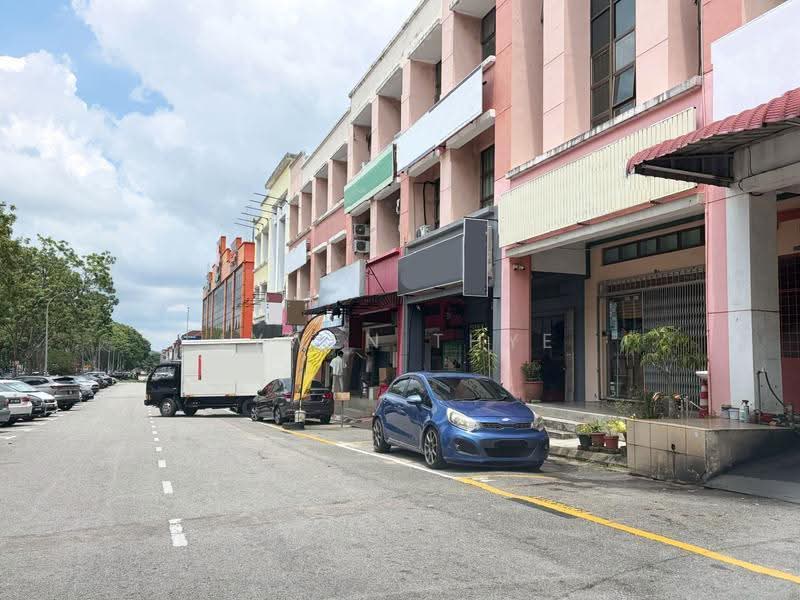 Kedai untuk Dijual di Taman Desa Cemerlang (Ulu Tiram) - Lywen Thye - Exterior - PropertyGuru.com.my