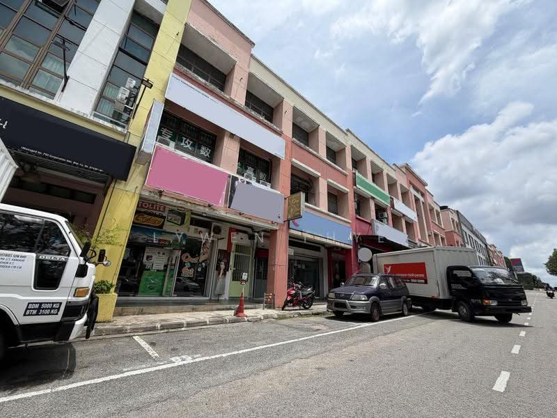 Kedai untuk Dijual di Taman Desa Cemerlang (Ulu Tiram) - Lywen Thye - Exterior - PropertyGuru.com.my