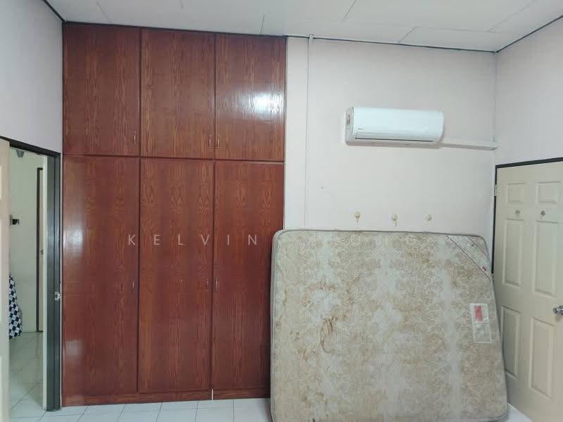 Rumah Teres 2-Tingkat untuk Disewa di Taman Boon Bak (Ipoh) - Kelvin Chong - Bedroom - PropertyGuru.com.my