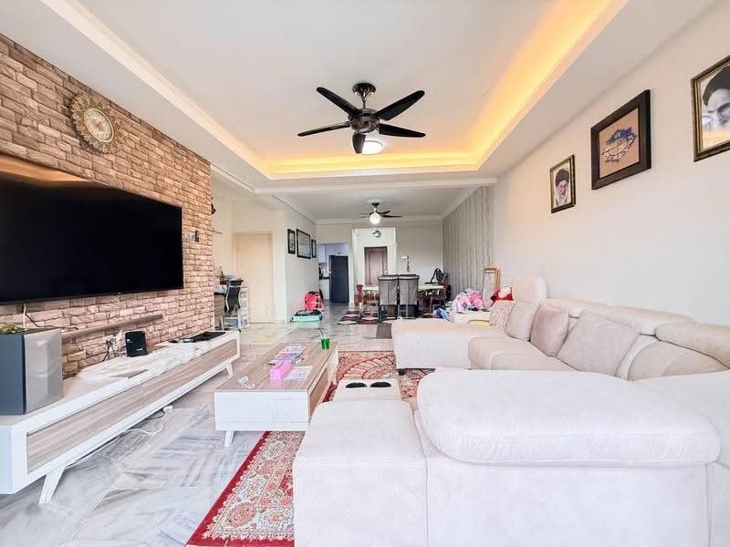Kondominium untuk Dijual di Villaria - Nana Cheah - Living Room - PropertyGuru.com.my