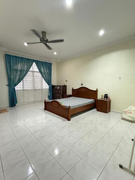 2-storey Terraced House for Sale in Taman Sri Kluang (Kluang) - Chin Wei Lim - Bedroom - PropertyGuru.com.my