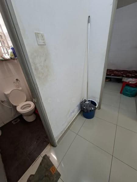 Condominium for Sale at Dwiputra Residences - Nick Chin - Bathroom - PropertyGuru.com.my