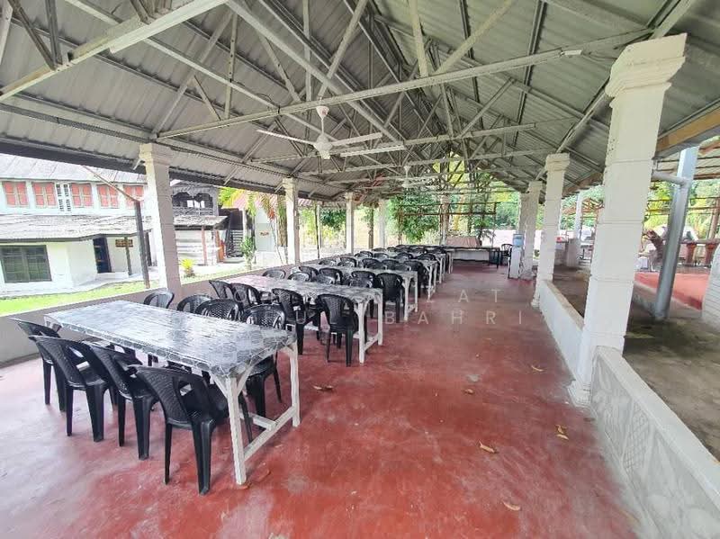 Hotel / Resort for Sale in Kampung Jenderam Hulu (Dengkil) - Mohd Aizat Saiful Bahri - PropertyGuru.com.my