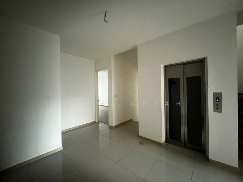 Rumah Teres untuk Disewa di KL City Centre (Kuala Lumpur) - Joshua Cheah - Corridor - PropertyGuru.com.my