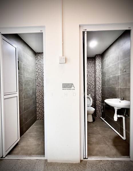 Shop for Sale in George Town (Penang) - Pei Hong - Bathroom - PropertyGuru.com.my