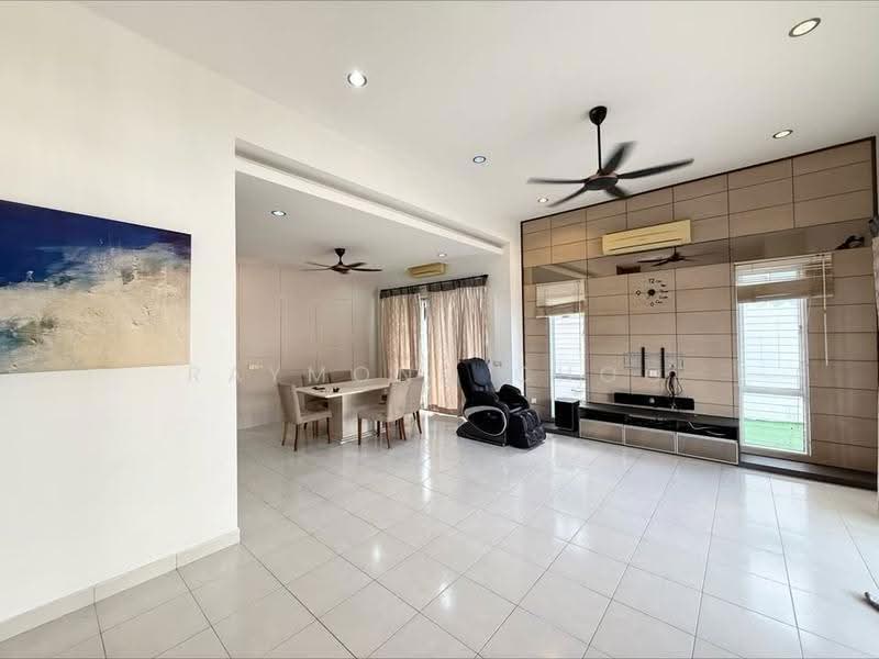 Semi-Detached House for Sale in Setia Damai (Setia Alam) - Raymond Choo - Living Room - PropertyGuru.com.my
