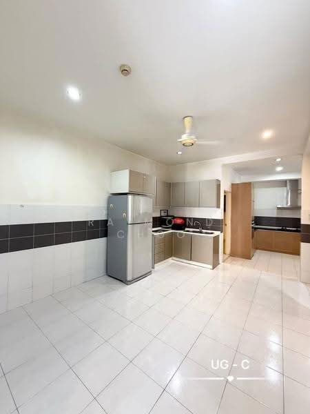 Semi-Detached House for Sale in Setia Damai (Setia Alam) - Raymond Choo - Kitchen - PropertyGuru.com.my