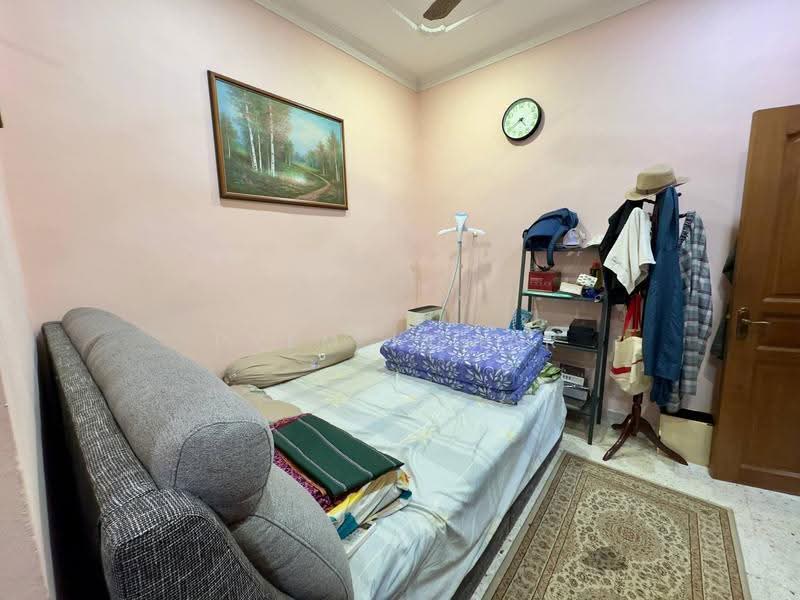 1-storey Terraced House for Sale in Taman Desa Cheras (Cheras) - Prem Kumar - Bedroom - PropertyGuru.com.my