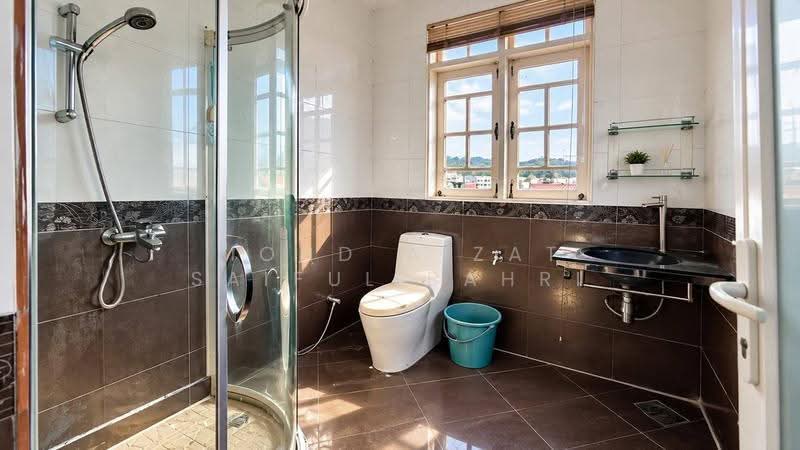 Rumah Banglo untuk Dijual di Taman Tun Dr Ismail (Kuala Lumpur) - Mohd Aizat Saiful Bahri - Bathroom - PropertyGuru.com.my