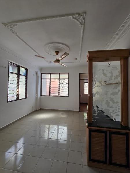 Apartment for Sale at Taman Jubilee Phase 3 - Freddy Tan - Living Room - PropertyGuru.com.my