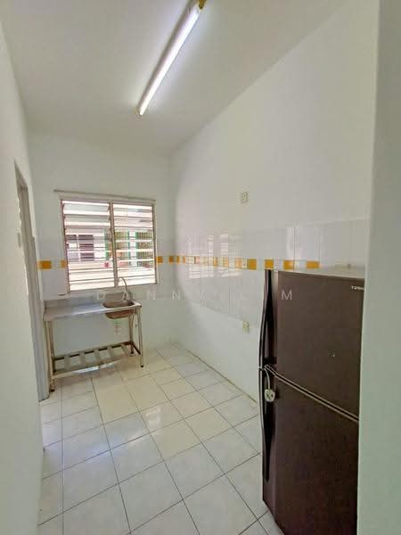 Apartment for Sale at The Ocean View (Bandar Sri Pinang) - Danny Lim - Kitchen - PropertyGuru.com.my