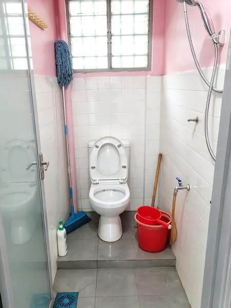 Rumah Teres untuk Dijual di Shah Alam (Selangor) - Tabris Wong - Bathroom - PropertyGuru.com.my