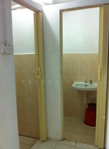 Apartment for Sale at Halaman Kenanga - Freddy Tan - Bathroom - PropertyGuru.com.my