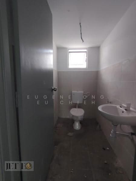 Shop / Office for Rent in Jenjarom (Selangor) - Eugene Ong Eu chieh - Bathroom - PropertyGuru.com.my