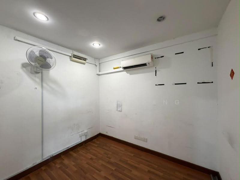 Retail Space for Rent in Bandar Menjalara (Kuala Lumpur) - Desmond Tang - Interior - PropertyGuru.com.my