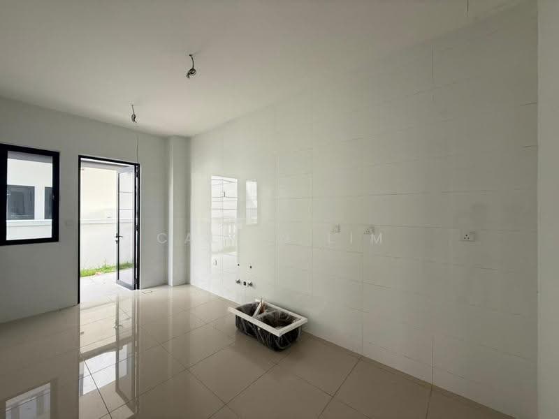 Semi-Detached House for Rent in Shah Alam (Selangor) - Calvin Lim - Kitchen - PropertyGuru.com.my