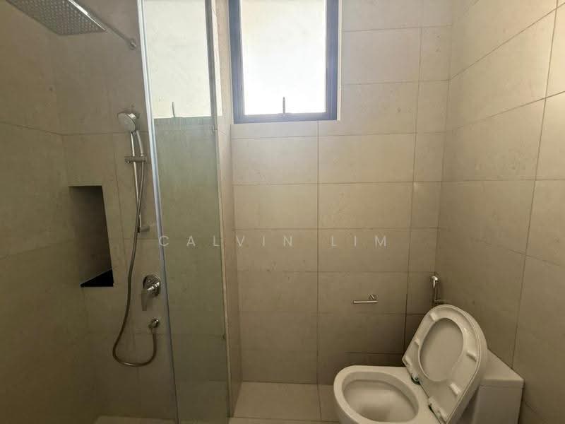Semi-Detached House for Rent in Shah Alam (Selangor) - Calvin Lim - Bathroom - PropertyGuru.com.my
