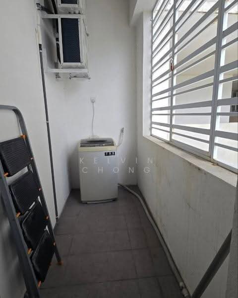 Pangsapuri untuk Disewa di Casa Kayangan - Kelvin Chong - Balcony - PropertyGuru.com.my