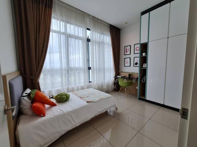 Kediaman Servis untuk Dijual di Conezion Residences - Azizul Kamarul Zaman - Bedroom - PropertyGuru.com.my