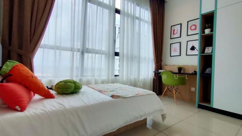 Kediaman Servis untuk Dijual di Conezion Residences - Azizul Kamarul Zaman - Bedroom - PropertyGuru.com.my