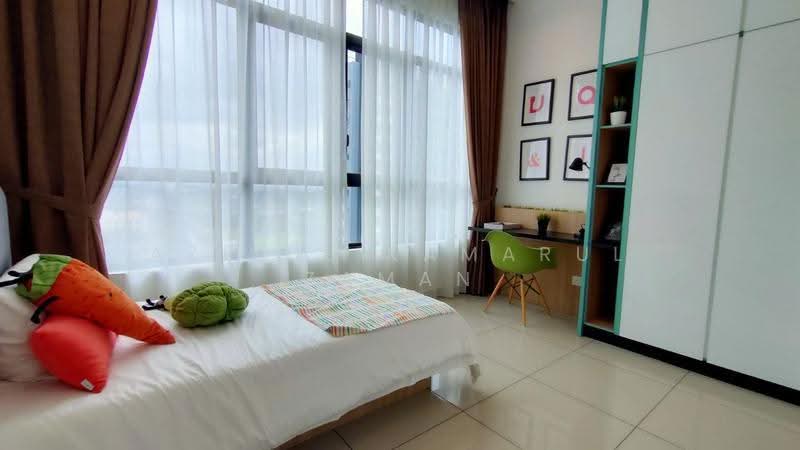 Kediaman Servis untuk Dijual di Conezion Residences - Azizul Kamarul Zaman - Bedroom - PropertyGuru.com.my