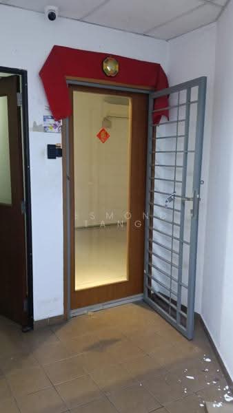 Retail Space for Rent in Bandar Menjalara (Kuala Lumpur) - Desmond Tang - Entrance - PropertyGuru.com.my
