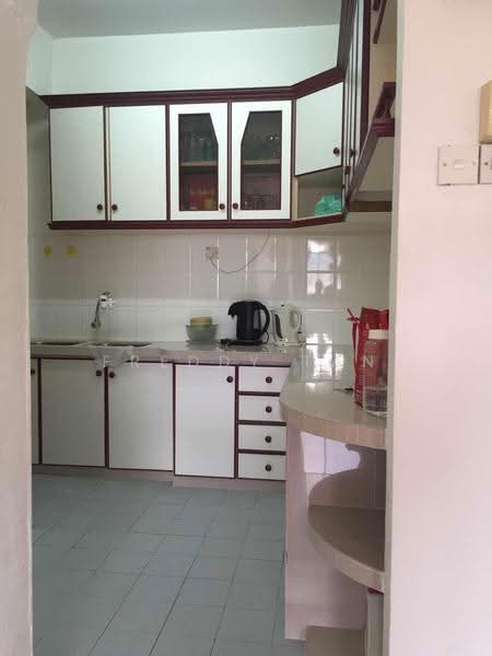 Condominium for Sale at Taman Lone Pine - Freddy Tan - Kitchen - PropertyGuru.com.my