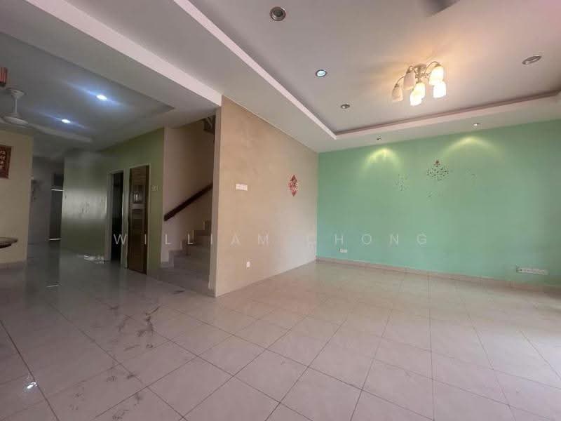 2-storey Terraced House for Sale in Taman Desa Cheng Perdana (Cheng) - William Chong - Living Room - PropertyGuru.com.my