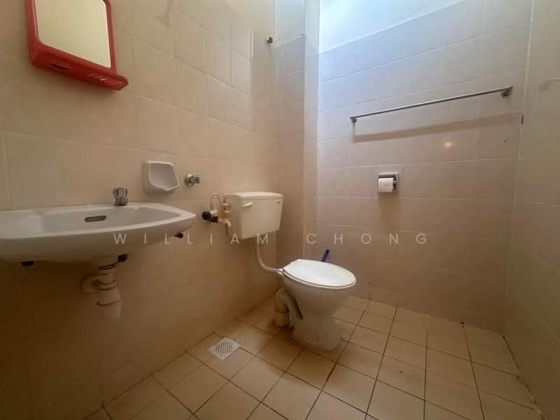 2-storey Terraced House for Sale in Taman Desa Cheng Perdana (Cheng) - William Chong - Bathroom - PropertyGuru.com.my